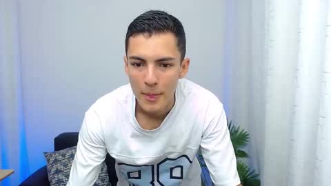 Snapshot of matiius18 chatting on October 3, 2:47 pm Matias online show from October 3, 2:47 pm