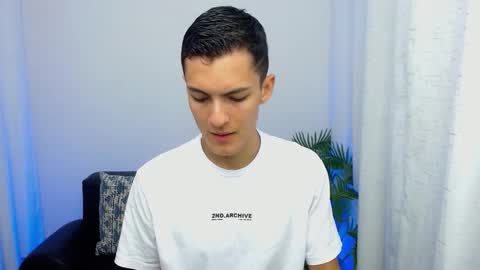 Snapshot of matiius18 chatting on October 19, 2:29 pm Matias online show from October 19, 2:29 pm