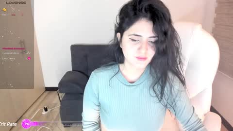 Snapshot of matilda_sweet18 chatting on February 7, 1:58 am Lucia online show from February 7, 1:58 am