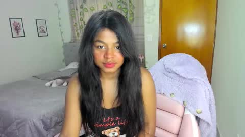 Snapshot of matilde27 chatting on September 29, 11:48 am Daniela online show from September 29, 11:48 am