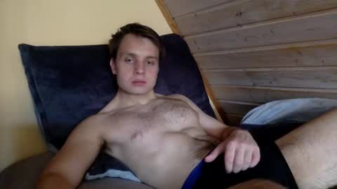 Snapshot of matko1492 chatting on May 18, 4:51 am matko1492 online show from May 18, 4:51 am
