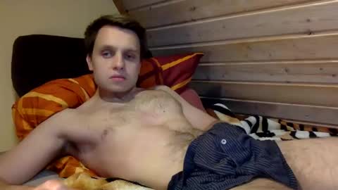 Snapshot of matko1492 chatting on May 21, 9:33 pm matko1492 online show from May 21, 9:33 pm