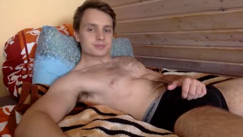 Snapshot of matko1492 chatting on June 1, 9:22 am matko1492 online show from June 1, 9:22 am