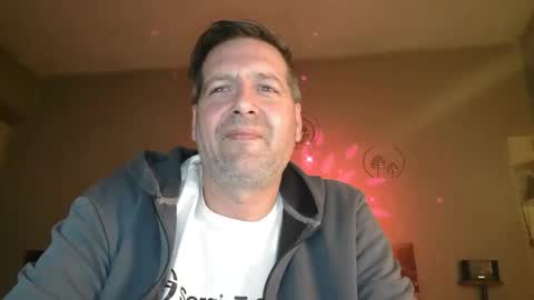 Snapshot of matrike1 chatting on March 25, 5:19 pm matrike1 online show from March 25, 5:19 pm