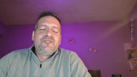 Snapshot of matrike1 chatting on March 30, 6:42 pm matrike1 online show from March 30, 6:42 pm