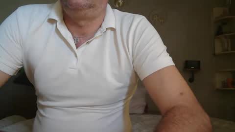 Snapshot of matrike1 chatting on April 3, 2:37 pm matrike1 online show from April 3, 2:37 pm