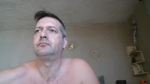 Snapshot of matrike1 chatting on April 11, 11:14 am matrike1 online show from April 11, 11:14 am