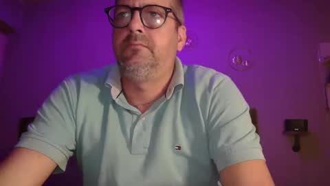 Snapshot of matrike1 chatting on April 17, 8:56 pm matrike1 online show from April 17, 8:56 pm