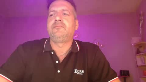 Snapshot of matrike1 chatting on May 10, 2:44 pm matrike1 online show from May 10, 2:44 pm