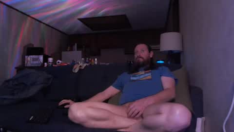 Snapshot of matross43 chatting on February 25, 2:21 am matross43 online show from February 25, 2:21 am