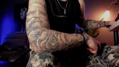 Snapshot of matt_thestud chatting on February 9, 7:45 am Matt online show from February 9, 7:45 am