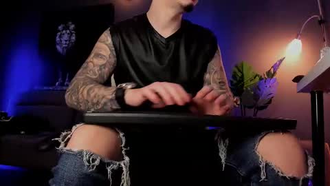 Snapshot of matt_thestud chatting on February 20, 8:16 am Matt online show from February 20, 8:16 am