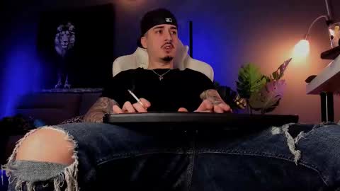 Snapshot of matt_thestud chatting on February 27, 7:52 am Matt online show from February 27, 7:52 am