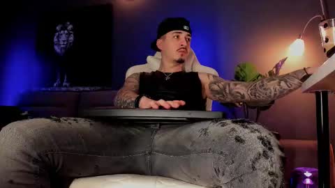 Snapshot of matt_thestud chatting on February 28, 7:42 am Matt online show from February 28, 7:42 am