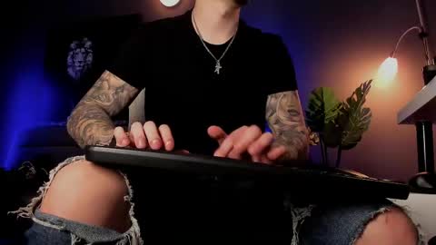 Matt online show from April 18, 8:07 am