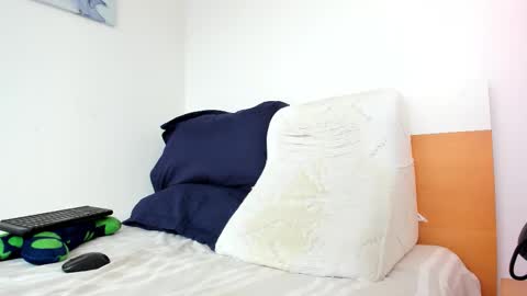 Snapshot of mattbauman94 chatting on December 3, 9:13 pm ig mattventure94 online show from December 3, 9:13 pm