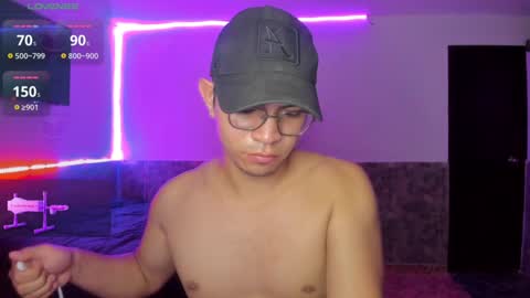 Matt Coom Independent model online show from January 24, 11:15 am