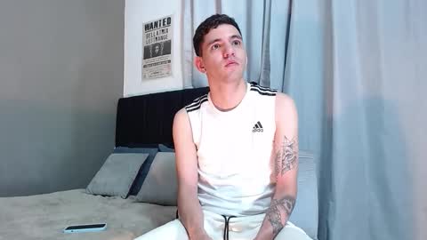 Snapshot of matteo12_ chatting on November 15, 5:16 am ---Matteo--- online show from November 15, 5:16 am