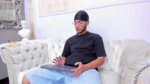 MatteoRicci  online show from November 2, 8:22 pm