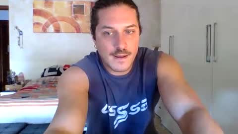 Snapshot of matteushh87 chatting on October 15, 9:31 am matteushh87 online show from October 15, 9:31 am