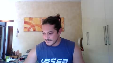 Snapshot of matteushh87 chatting on November 11, 9:31 am matteushh87 online show from November 11, 9:31 am