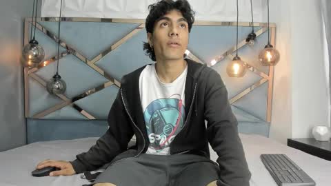 Snapshot of mattfiore chatting on November 14, 12:04 pm mattfiore online show from November 14, 12:04 pm