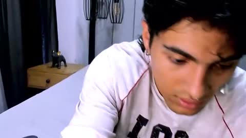 Snapshot of mattfiore chatting on November 22, 11:53 am mattfiore online show from November 22, 11:53 am