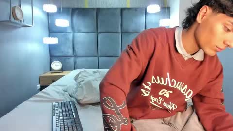 Snapshot of mattfiore chatting on November 25, 12:05 pm mattfiore online show from November 25, 12:05 pm