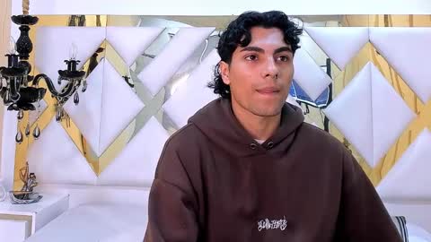 Snapshot of mattfiore chatting on December 16, 11:59 am mattfiore online show from December 16, 11:59 am