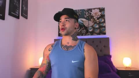 Matthew INDEPENDENT MODEL online show from April 19, 1:16 am