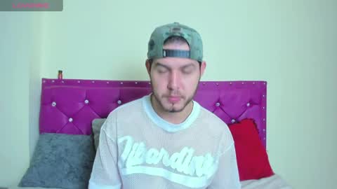 matthewlatinc online show from April 3, 1:25 am