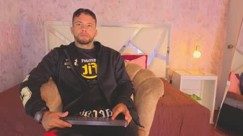 Matthew online show from April 9, 12:32 pm