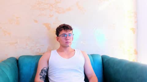 matthew online show from October 21, 9:15 pm