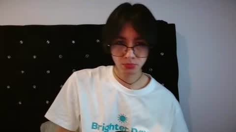 Snapshot of matti_mendez_ chatting on July 11, 5:04 pm Matti Mendez online show from July 11, 5:04 pm
