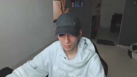 mattias     online show from February 4, 4:29 pm