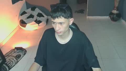 mattias     online show from February 10, 10:19 pm