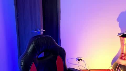 mattias     online show from April 15, 12:06 am