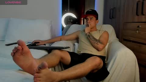 mattiwsmorris_ online show from April 14, 11:44 pm