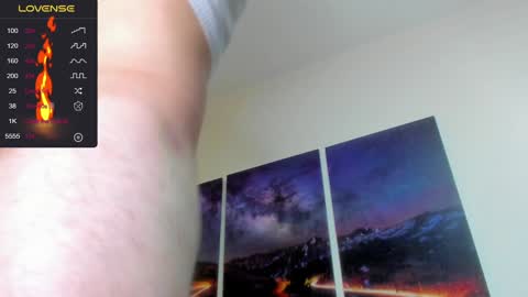 Snapshot of mattsaill_ chatting on December 17, 12:45 am mattsaill_ online show from December 17, 12:45 am