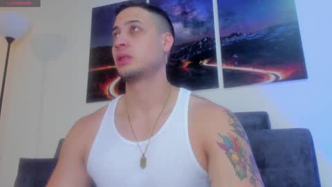 Snapshot of mattsaill_ chatting on January 5, 1:26 pm mattsaill_ online show from January 5, 1:26 pm