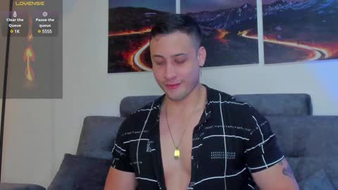 Snapshot of mattsaill_ chatting on January 7, 11:56 pm mattsaill_ online show from January 7, 11:56 pm