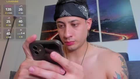 Snapshot of mattsaill_ chatting on February 28, 2:09 am mattsaill_ online show from February 28, 2:09 am