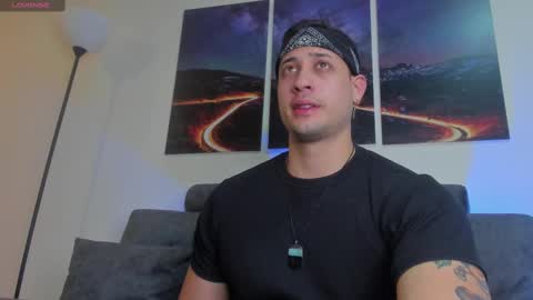 Snapshot of mattsaill_ chatting on February 28, 10:52 am mattsaill_ online show from February 28, 10:52 am