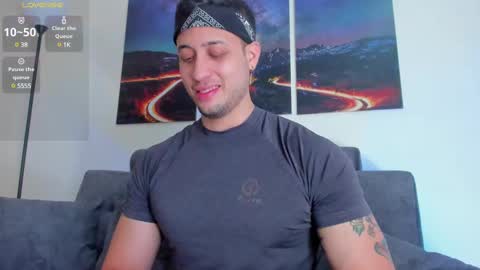 Snapshot of mattsaill_ chatting on March 7, 2:23 pm mattsaill_ online show from March 7, 2:23 pm