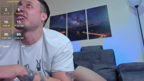 Snapshot of mattsaill_ chatting on March 8, 12:44 am mattsaill_ online show from March 8, 12:44 am