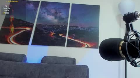 Snapshot of mattsaill_ chatting on September 10, 1:55 pm mattsaill_ online show from September 10, 1:55 pm