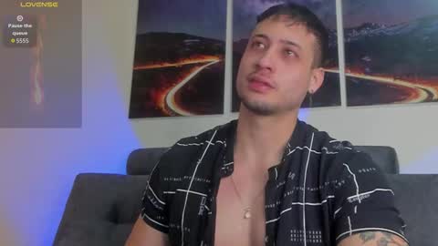 Snapshot of mattsaill_ chatting on September 13, 10:26 am mattsaill_ online show from September 13, 10:26 am
