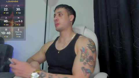 Snapshot of mattsaill_ chatting on September 17, 1:29 am mattsaill_ online show from September 17, 1:29 am