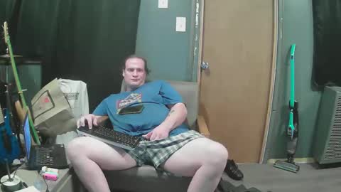 Snapshot of mattskiba89 chatting on November 15, 8:44 am mattskiba89 online show from November 15, 8:44 am
