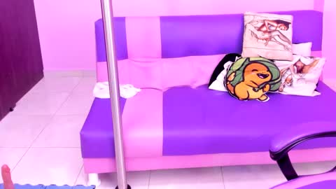 Snapshot of mature__bitch chatting on March 3, 6:22 pm call me samantha online show from March 3, 6:22 pm